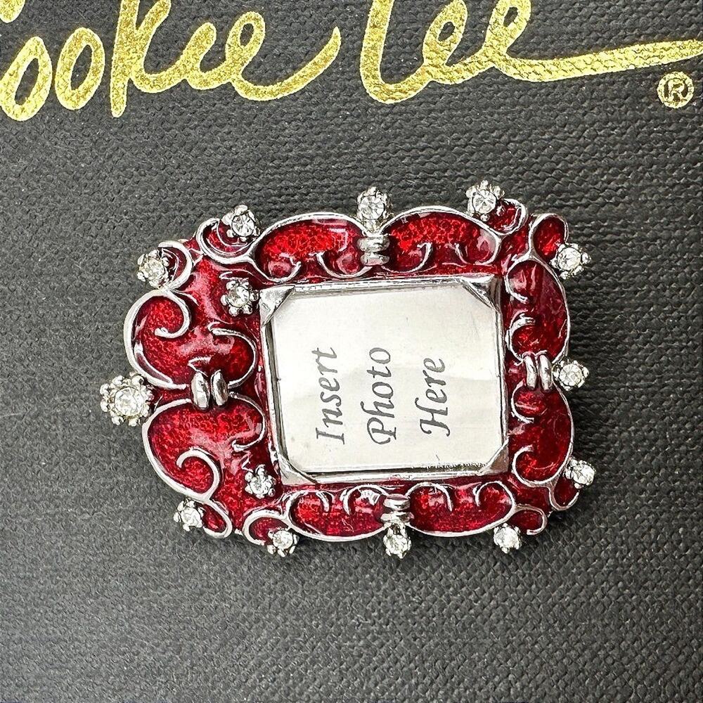 Cookie Lee Photo Frame Brooch Vintage 90s Y2K Unisex 1.5" Red Enamel Excellent